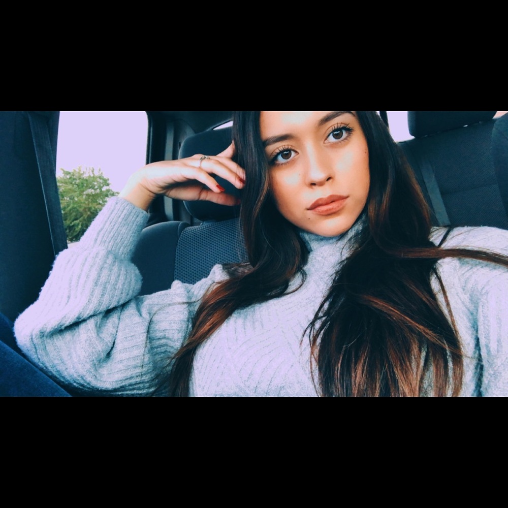 Meet your Posher, Kayla